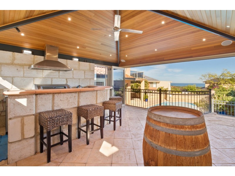 21 Careening Way, Coogee WA 6166