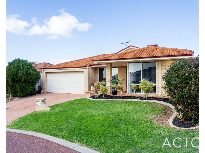 8B Sumich Gardens, Coogee WA 6166