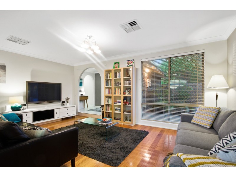 10 Shelley Way, Munster WA 6166