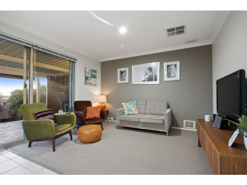 10 Shelley Way, Munster WA 6166