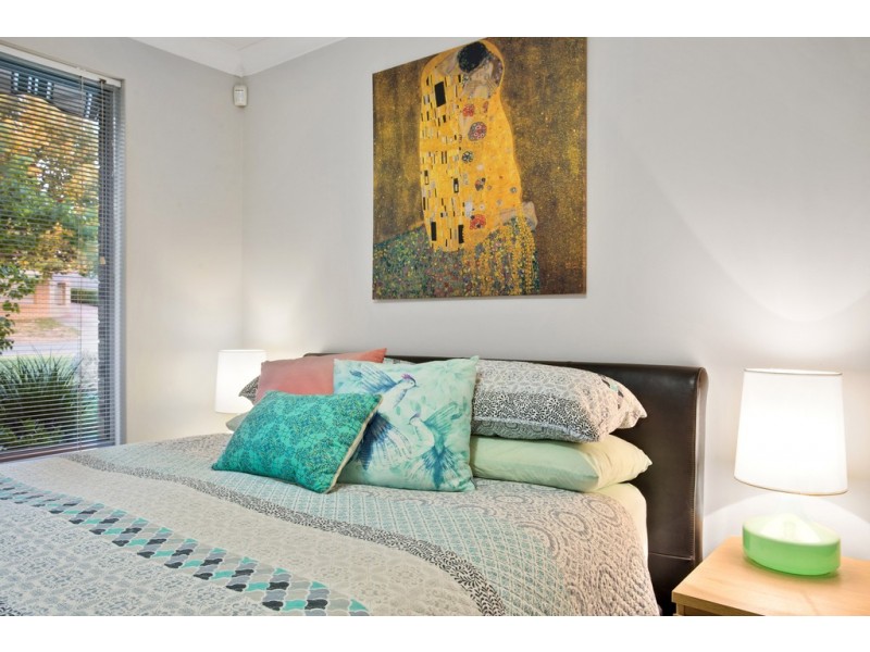 10 Shelley Way, Munster WA 6166