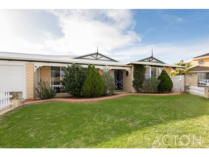 11 Viewcrest Rise, Coogee WA 6166