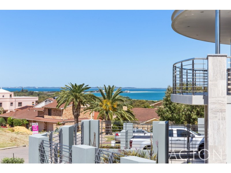 11 Viewcrest Rise, Coogee WA 6166