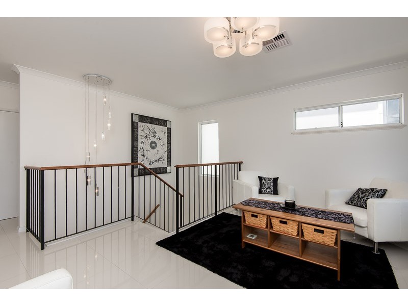 18 Pantheon Avenue, North Coogee WA 6163