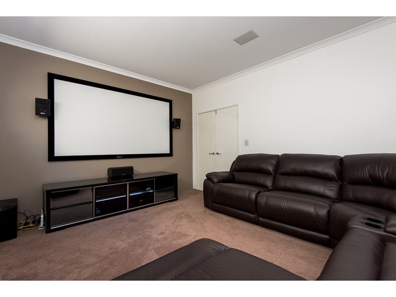 18 Pantheon Avenue, North Coogee WA 6163