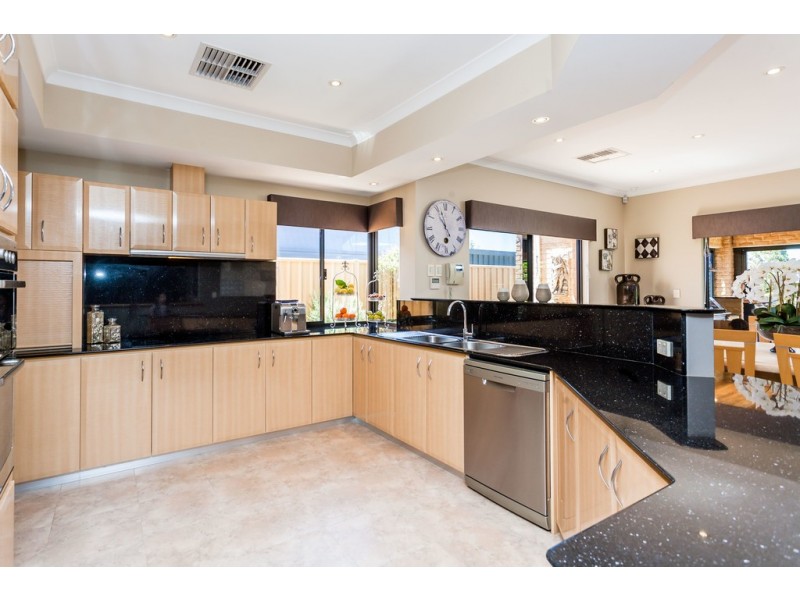 41 Zlinya Circle, Spearwood WA 6163