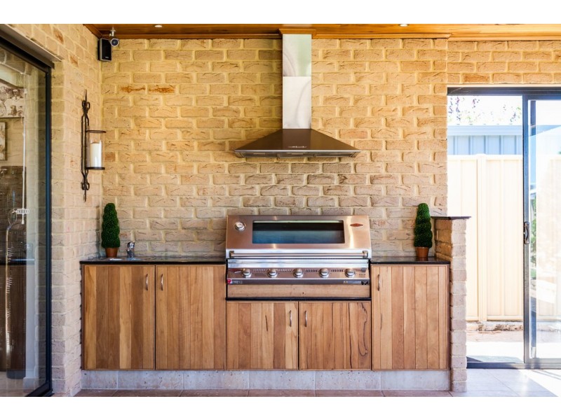 41 Zlinya Circle, Spearwood WA 6163