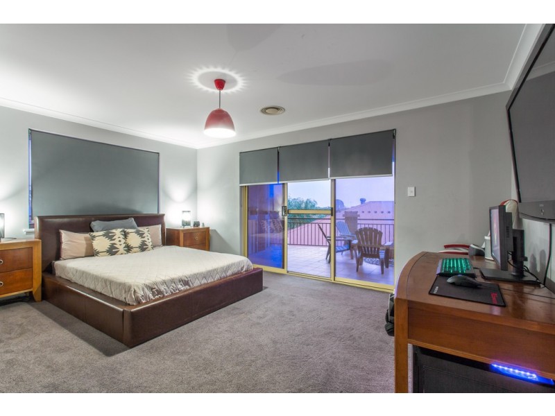 6 Challenger Rise, Coogee WA 6166