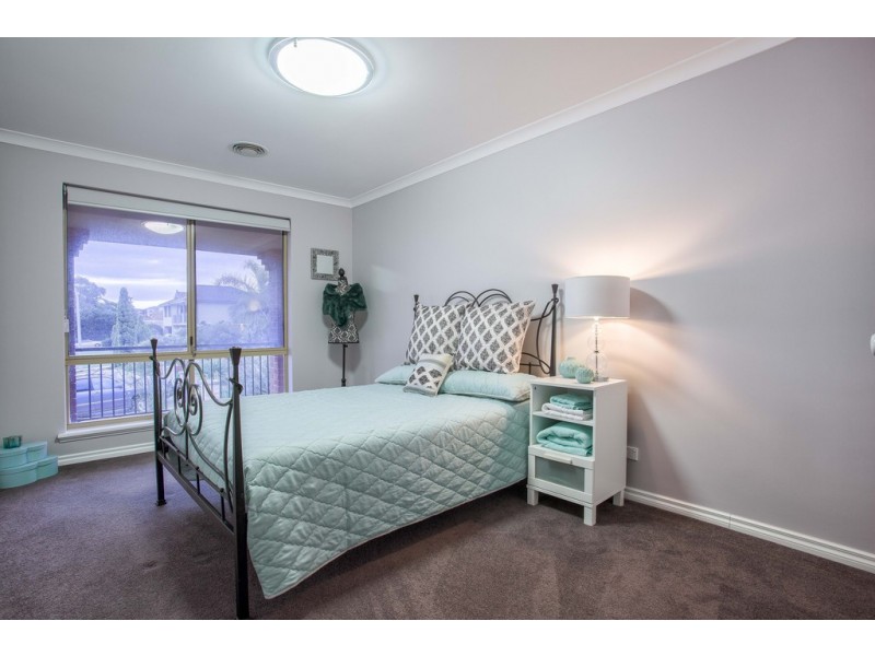 6 Challenger Rise, Coogee WA 6166