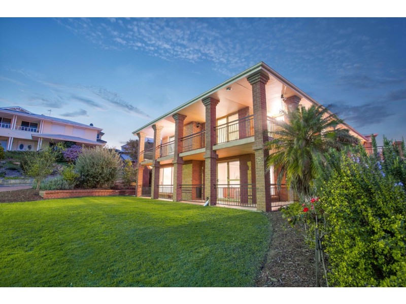 6 Challenger Rise, Coogee WA 6166