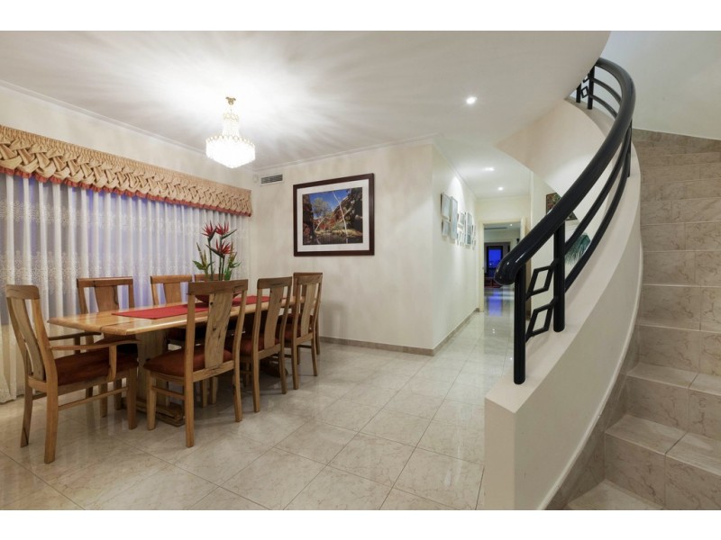 20 Longreach Parade, Coogee WA 6166