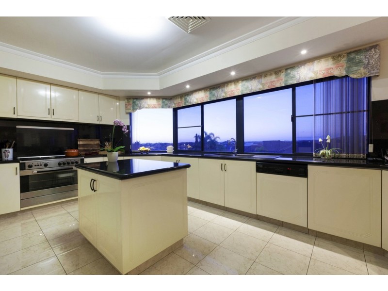 20 Longreach Parade, Coogee WA 6166