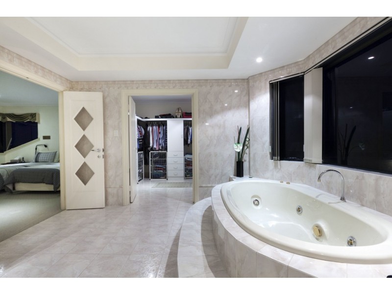 20 Longreach Parade, Coogee WA 6166