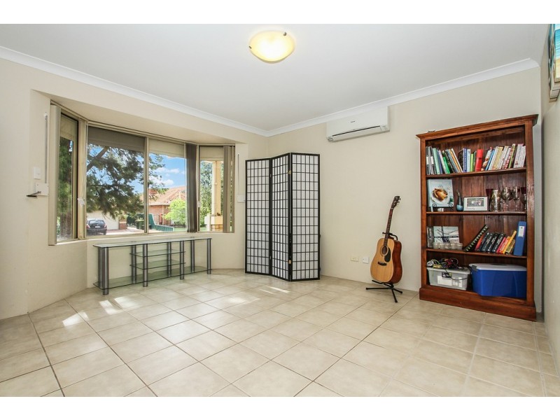 8 Aylesbury Close, Jandakot WA 6164