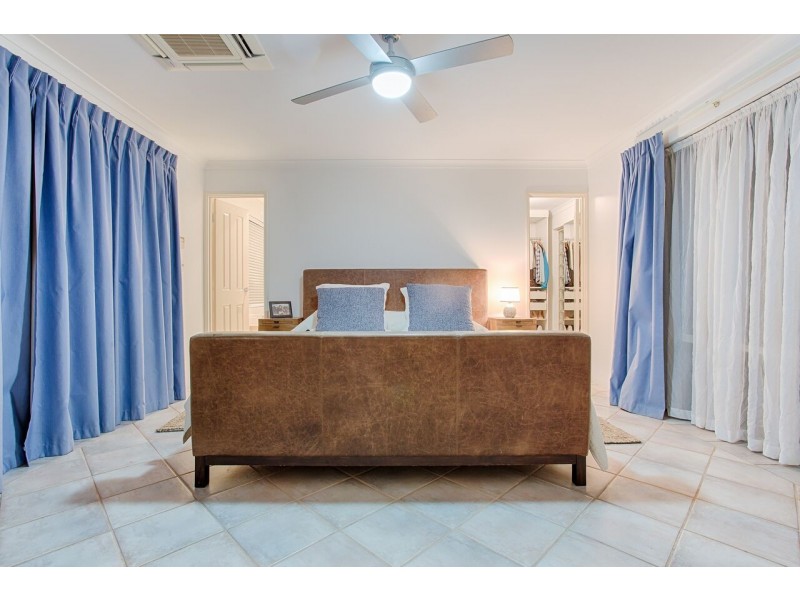 5 The Cove, Coogee WA 6166