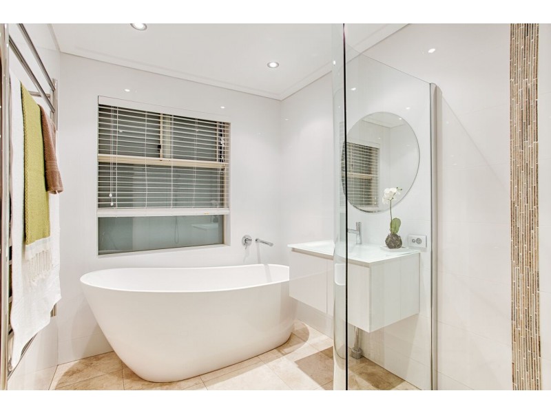5 The Cove, Coogee WA 6166