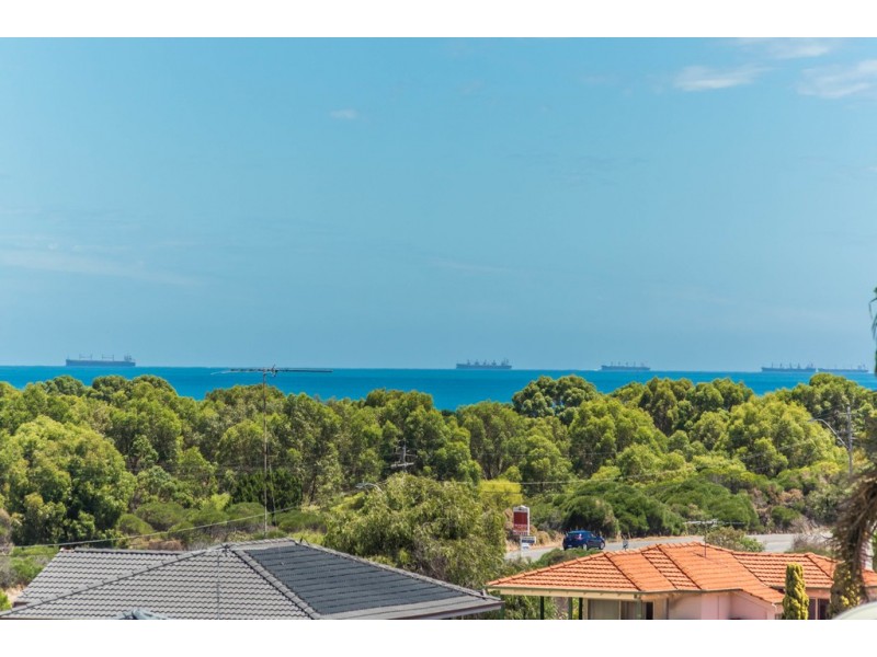 3 Mayor Road, Coogee WA 6166