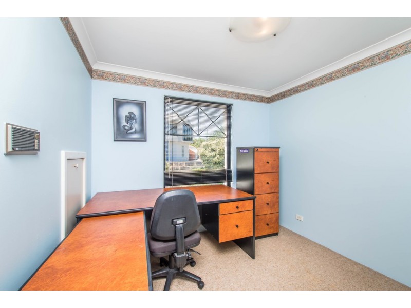 3 Mayor Road, Coogee WA 6166