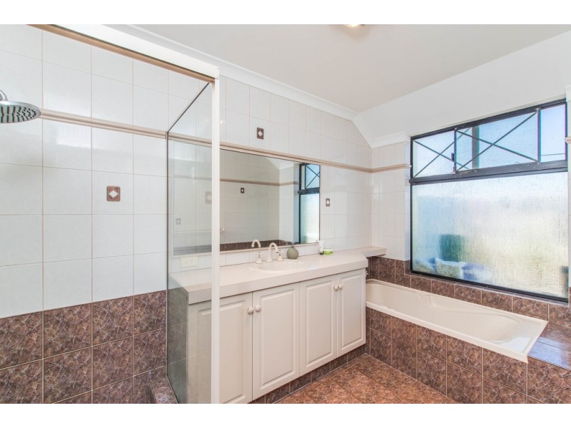 3 Mayor Road, Coogee WA 6166