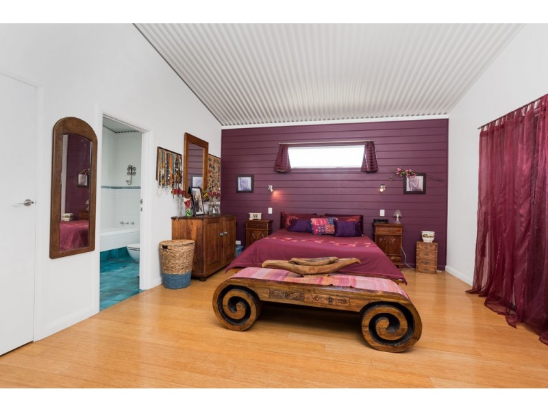 4 Kiesey Street, Coogee WA 6166