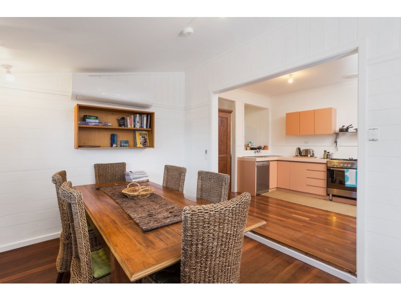 4 Kiesey Street, Coogee WA 6166