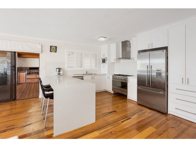 1 Strickland Court, Coogee WA 6166