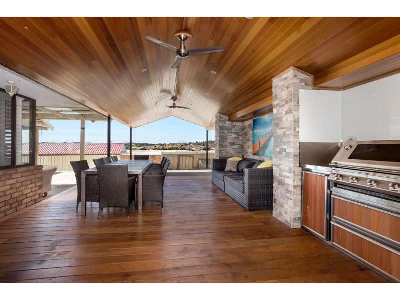 1 Strickland Court, Coogee WA 6166