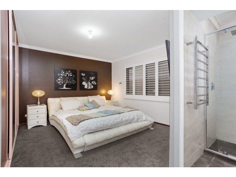 1 Strickland Court, Coogee WA 6166