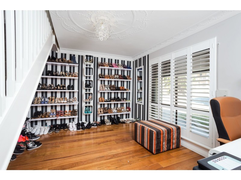 1 Strickland Court, Coogee WA 6166