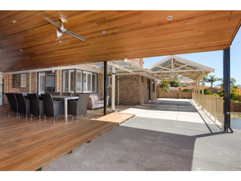 1 Strickland Court, Coogee WA 6166