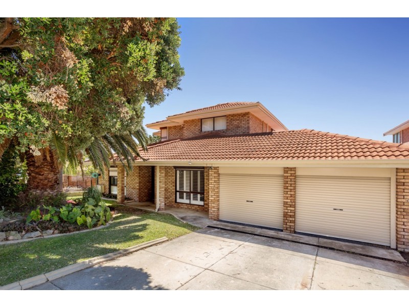 1 Strickland Court, Coogee WA 6166