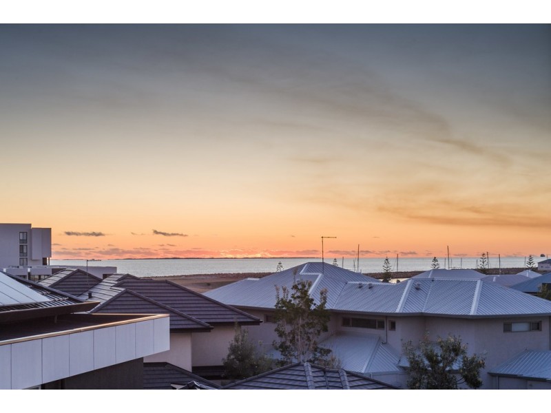 41 Newark Turn, North Coogee WA 6163