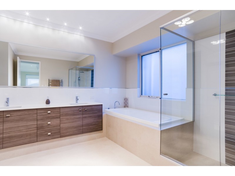 41 Newark Turn, North Coogee WA 6163