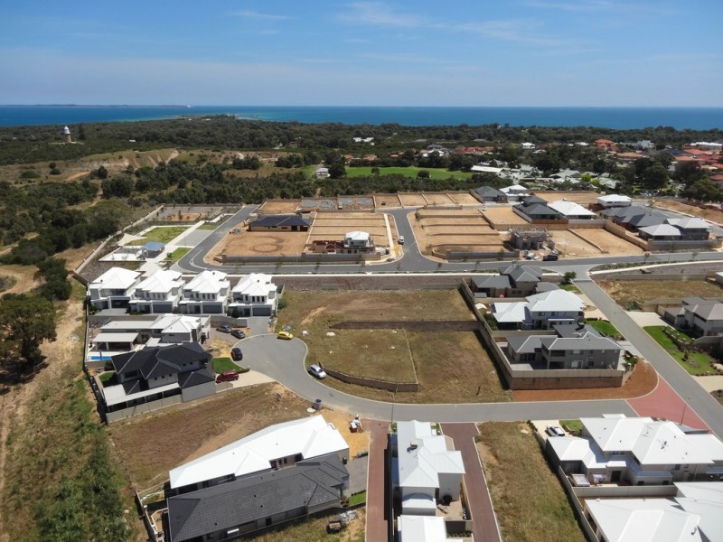 6 Nemagold Grove, Coogee WA 6166