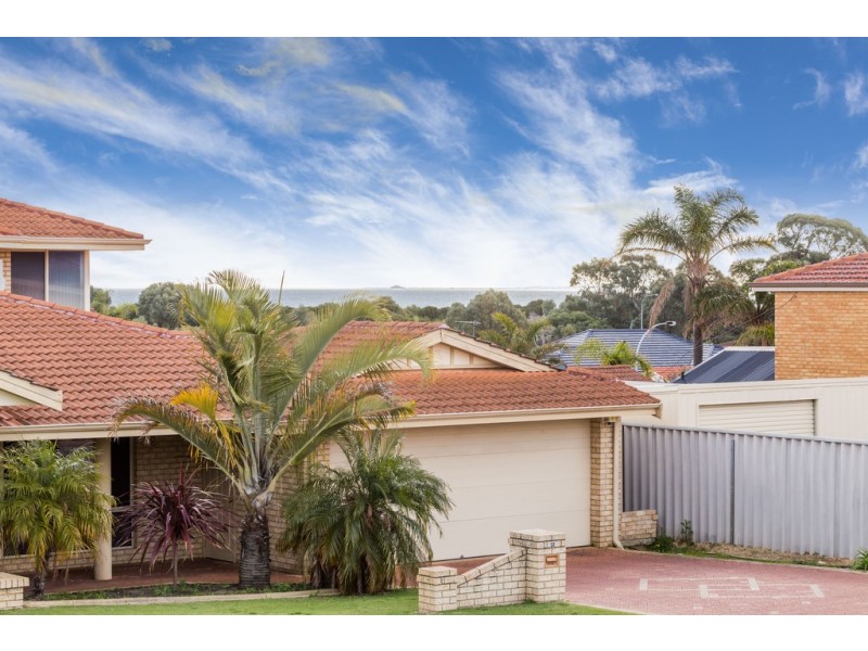 2 Nancy Way, Coogee WA 6166