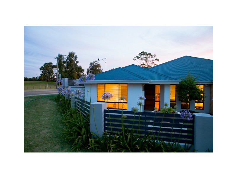 17A Bradbury Road, Hamilton Hill WA 6163