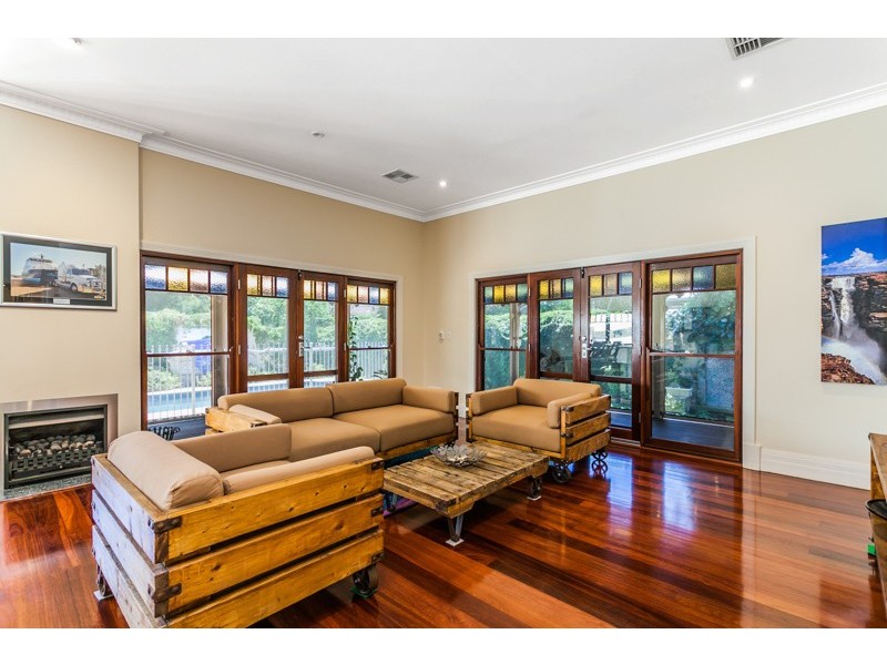 55 Osborne Road, East Fremantle WA 6158