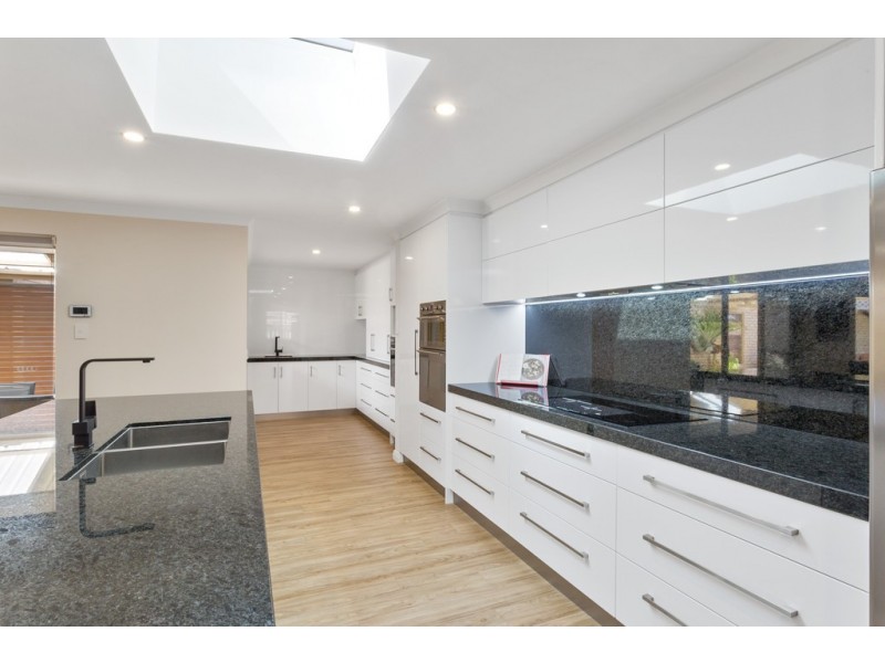 92 Barrington Street, Spearwood WA 6163