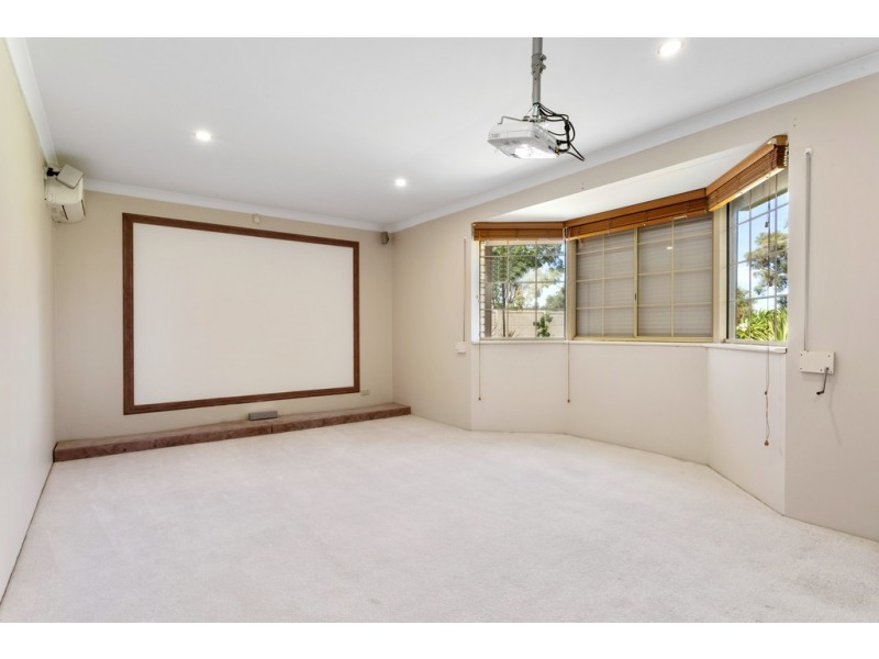 92 Barrington Street, Spearwood WA 6163