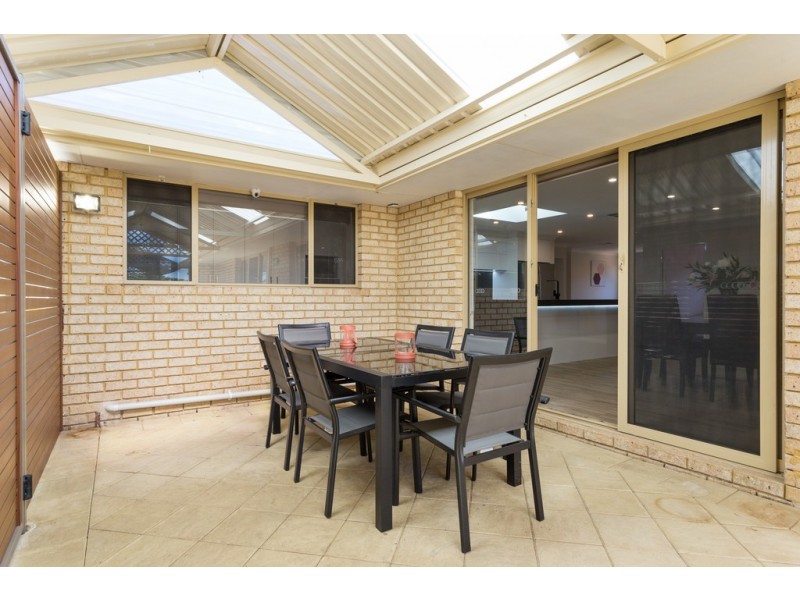 92 Barrington Street, Spearwood WA 6163