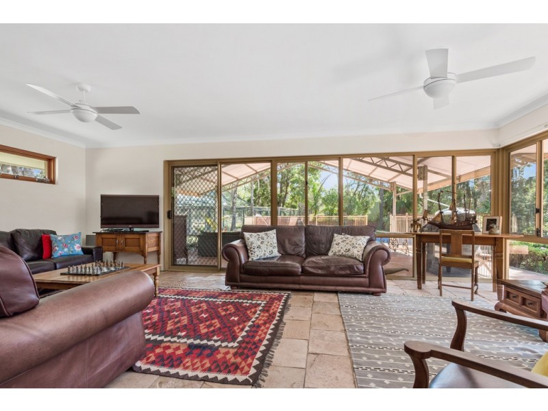 234 Henderson Road, Munster WA 6166