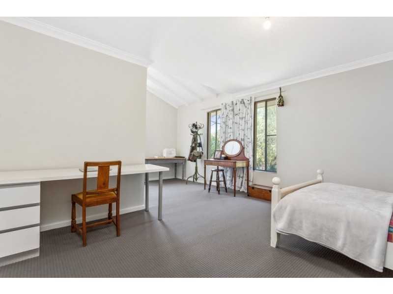 234 Henderson Road, Munster WA 6166