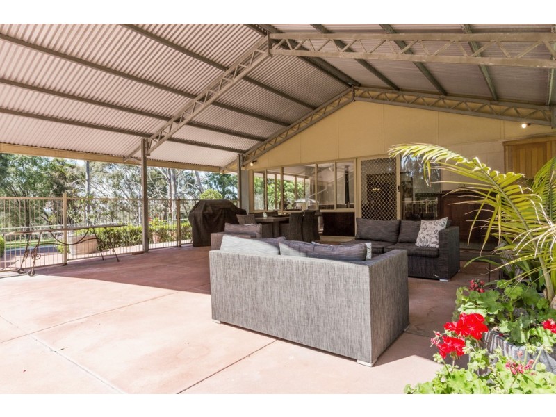 234 Henderson Road, Munster WA 6166