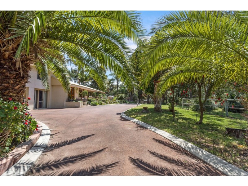 234 Henderson Road, Munster WA 6166