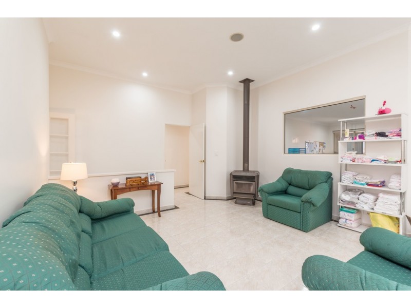 56 Fairbairn Road, Coogee WA 6166