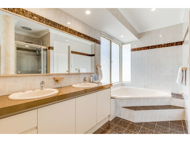 56 Fairbairn Road, Coogee WA 6166