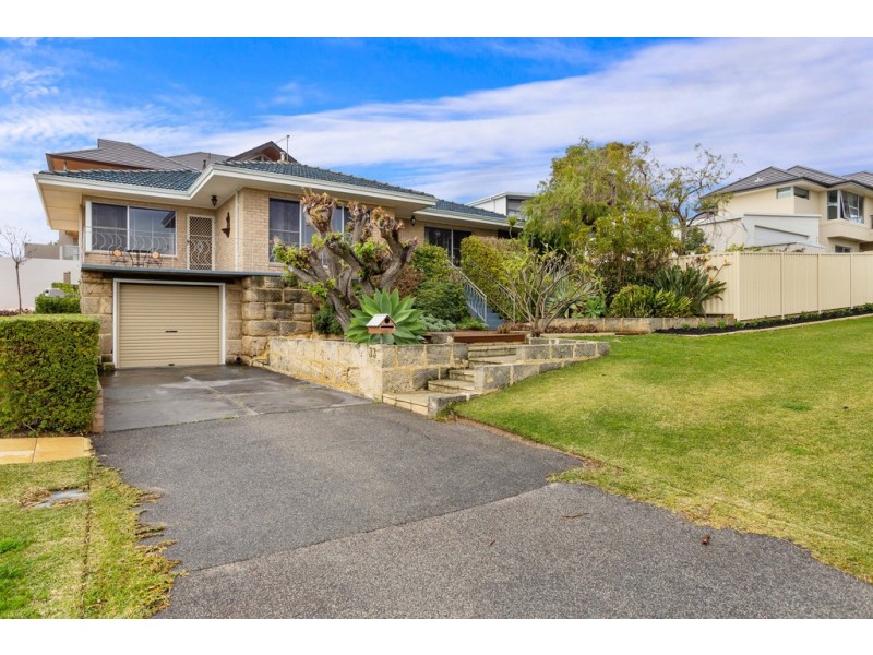 33 Beach Road, Coogee WA 6166