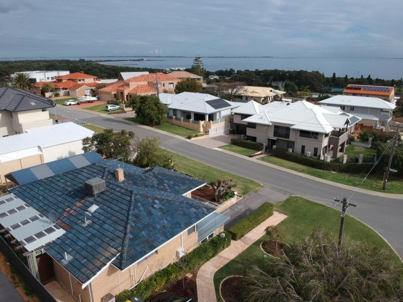 33 Beach Road, Coogee WA 6166