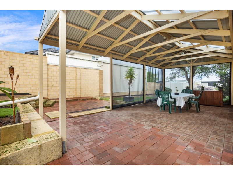 33 Beach Road, Coogee WA 6166