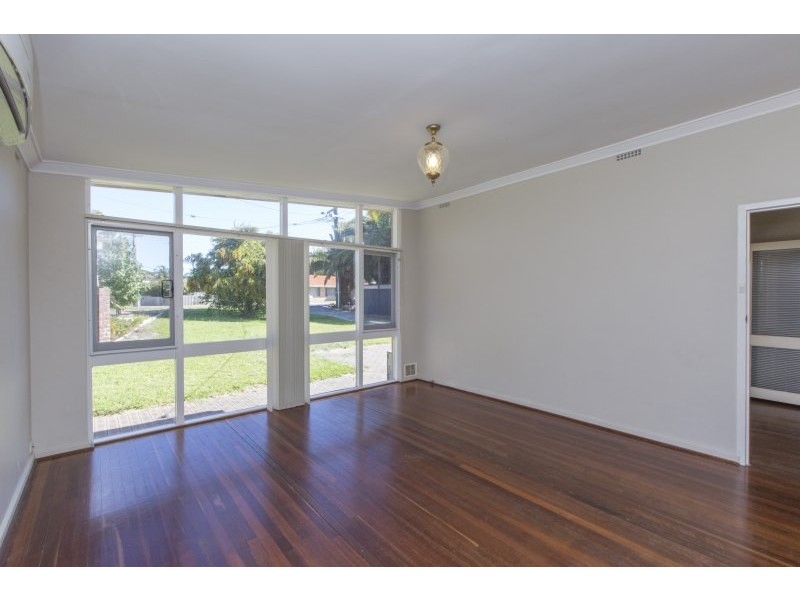 34 March Street, Spearwood WA 6163